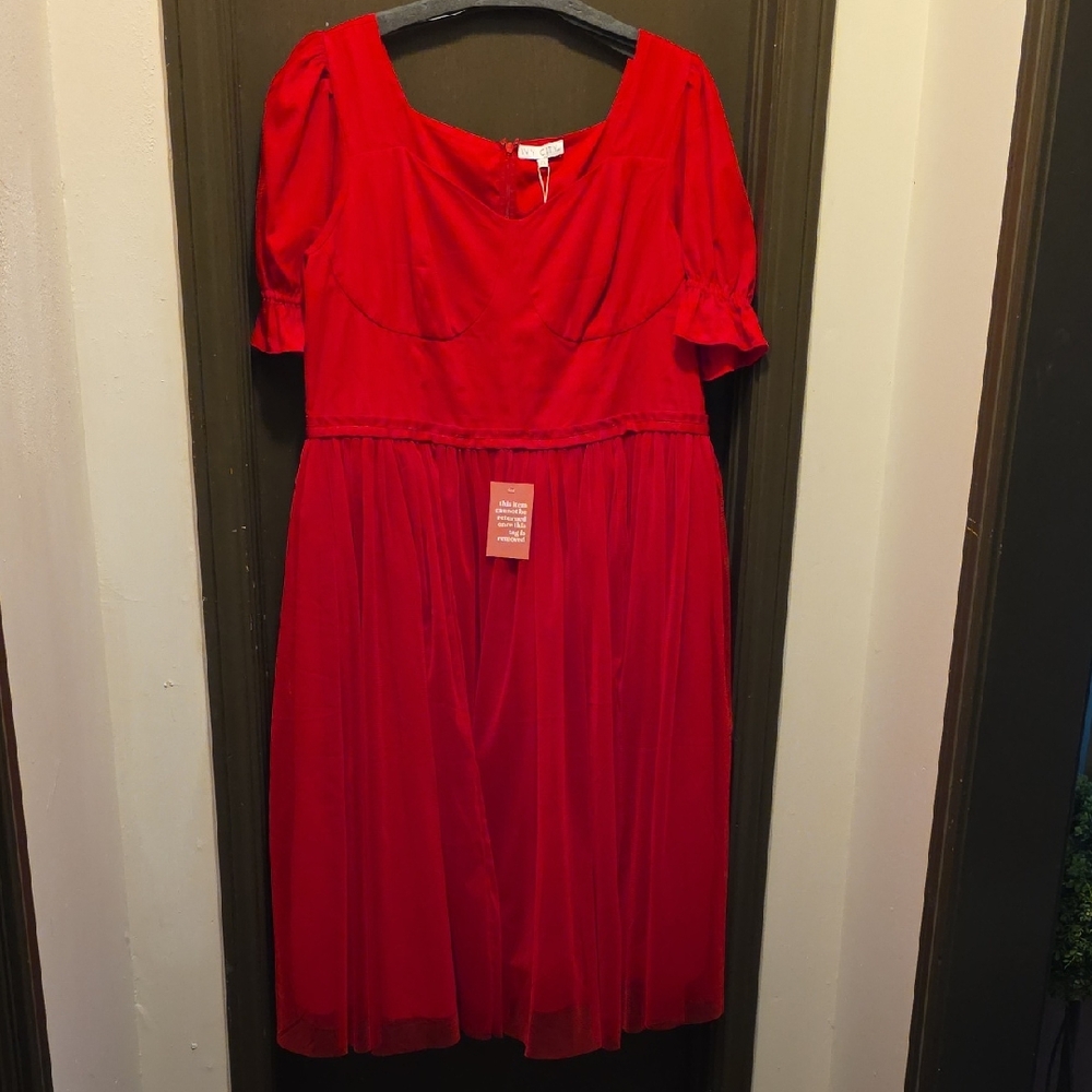 Ivy City Co Gorgeous Red Valentines Midi Dress  NWT 2X